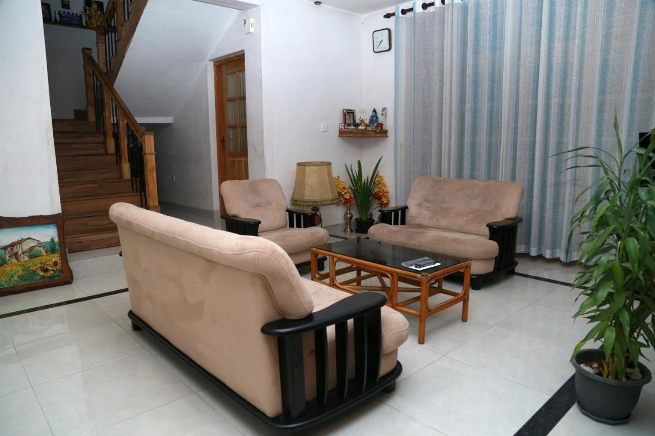 Chathu Holiday Home Kandy Exterior foto
